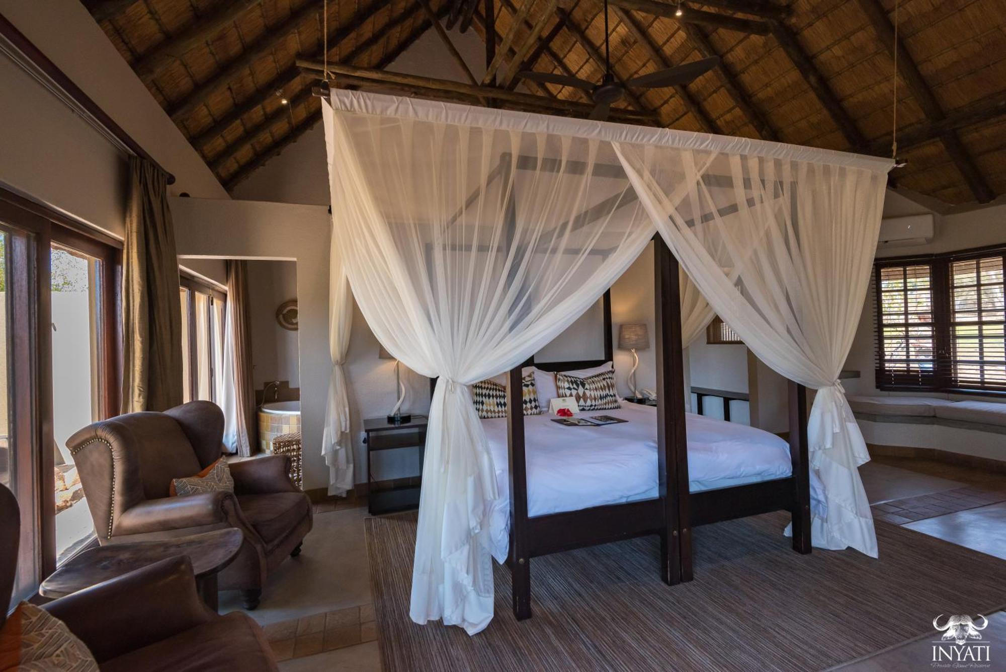 Inyati Game Lodge Охотничий заповедник Саби-Санд Экстерьер фото